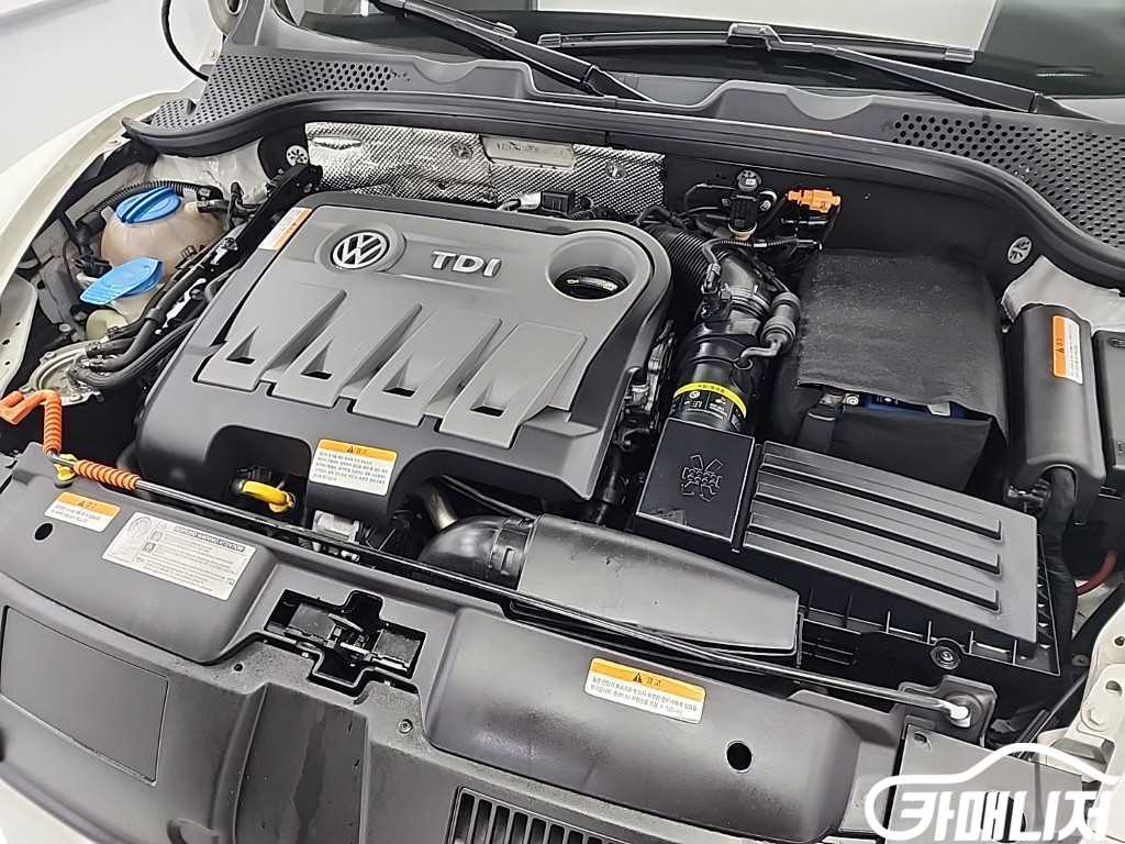 폭스바겐 더비틀 2.0 TDI 프리미엄 썸네일 5
