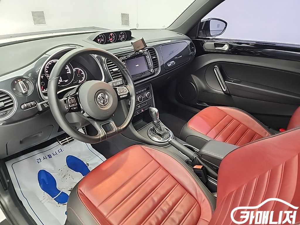 폭스바겐 더비틀 2.0 TDI 프리미엄 썸네일 7