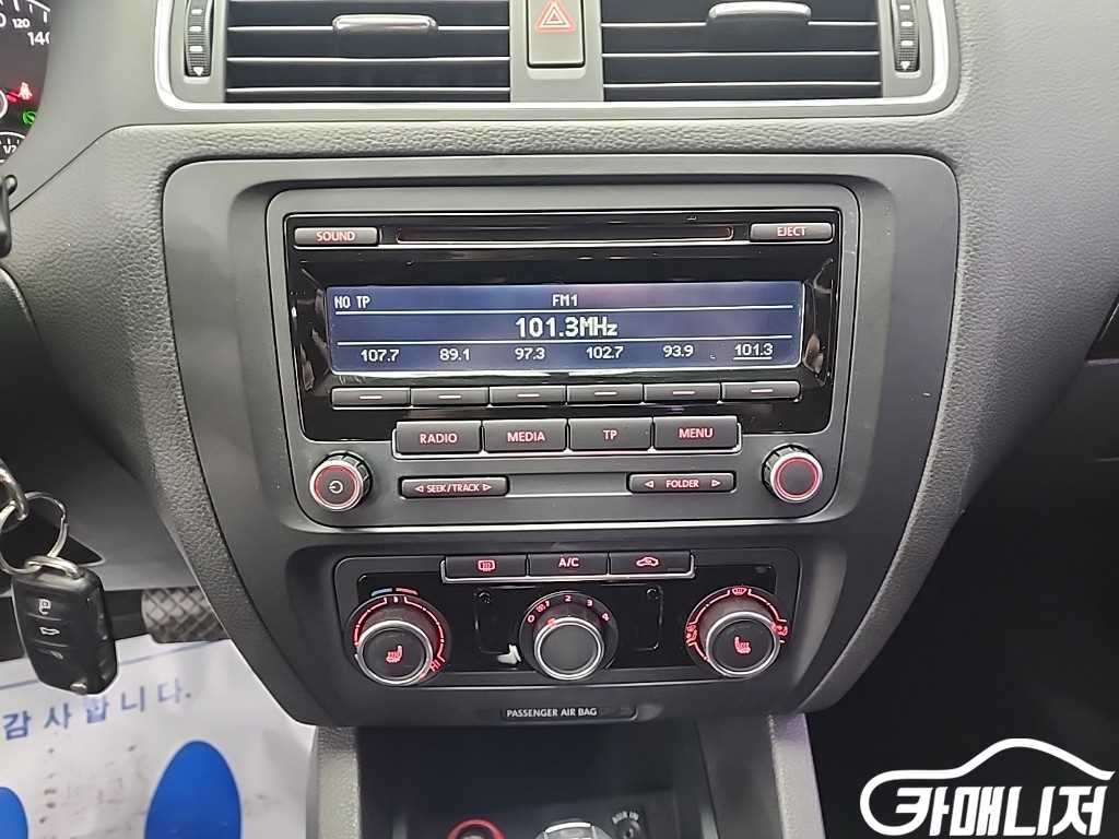 폭스바겐 뉴 제타 1.6 TDI 블루모션 썸네일 10