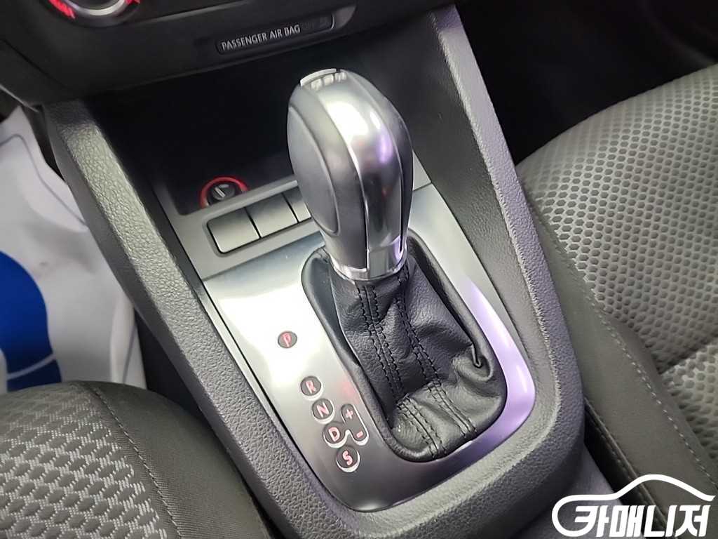 폭스바겐 뉴 제타 1.6 TDI 블루모션 썸네일 8