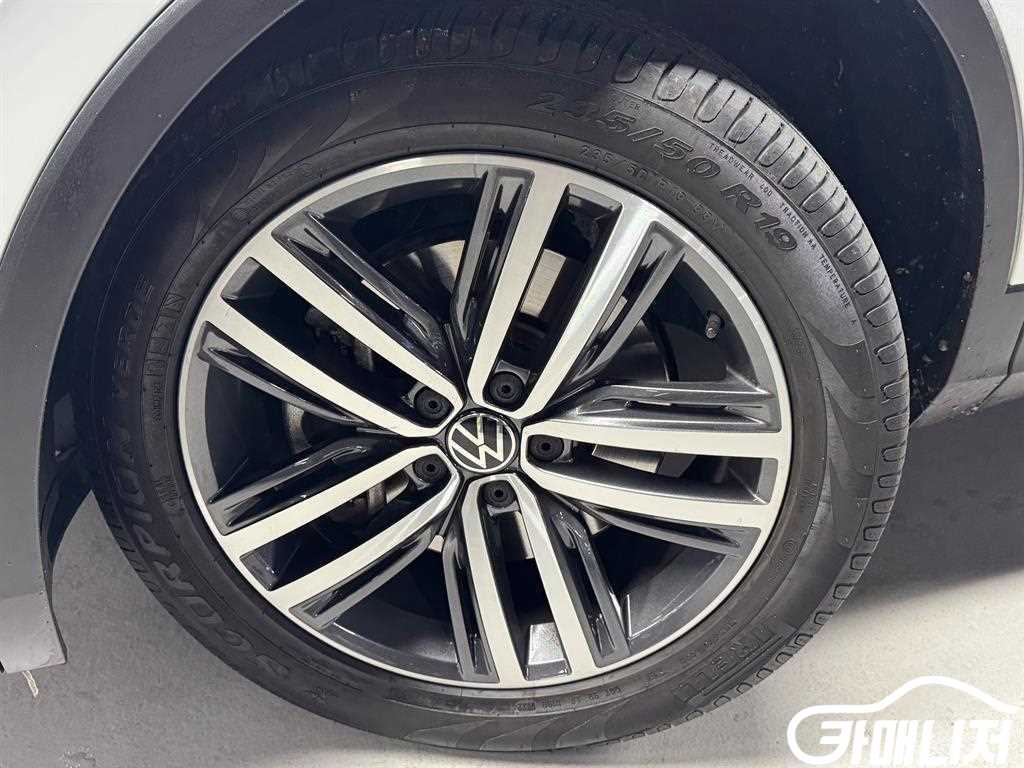 폭스바겐 티구안 올스페이스 2.0 TSI 프레스티지 썸네일 6
