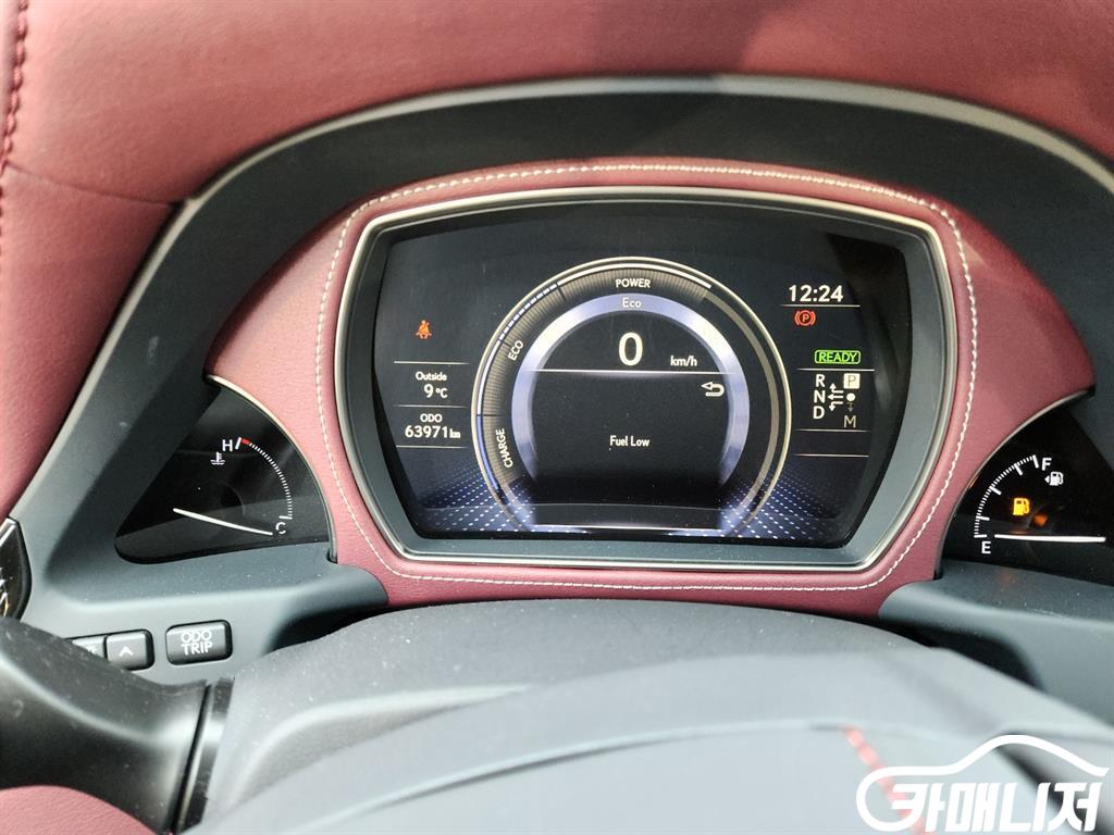 렉서스 LS500h 3.5 플래티넘 AWD 썸네일 7