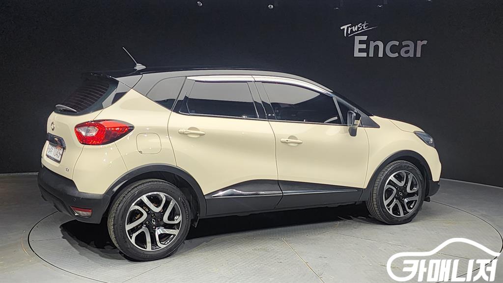 르노코리아(삼성) QM3 디젤 1.5 RE 썸네일 3