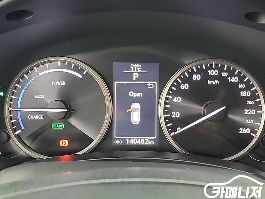 렉서스 NX 300h 이그제큐티브 썸네일 6