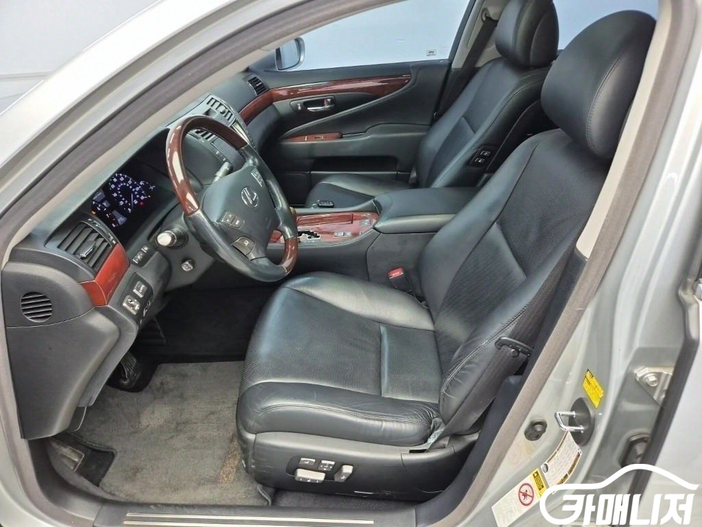 렉서스 LS460 STD 썸네일 11