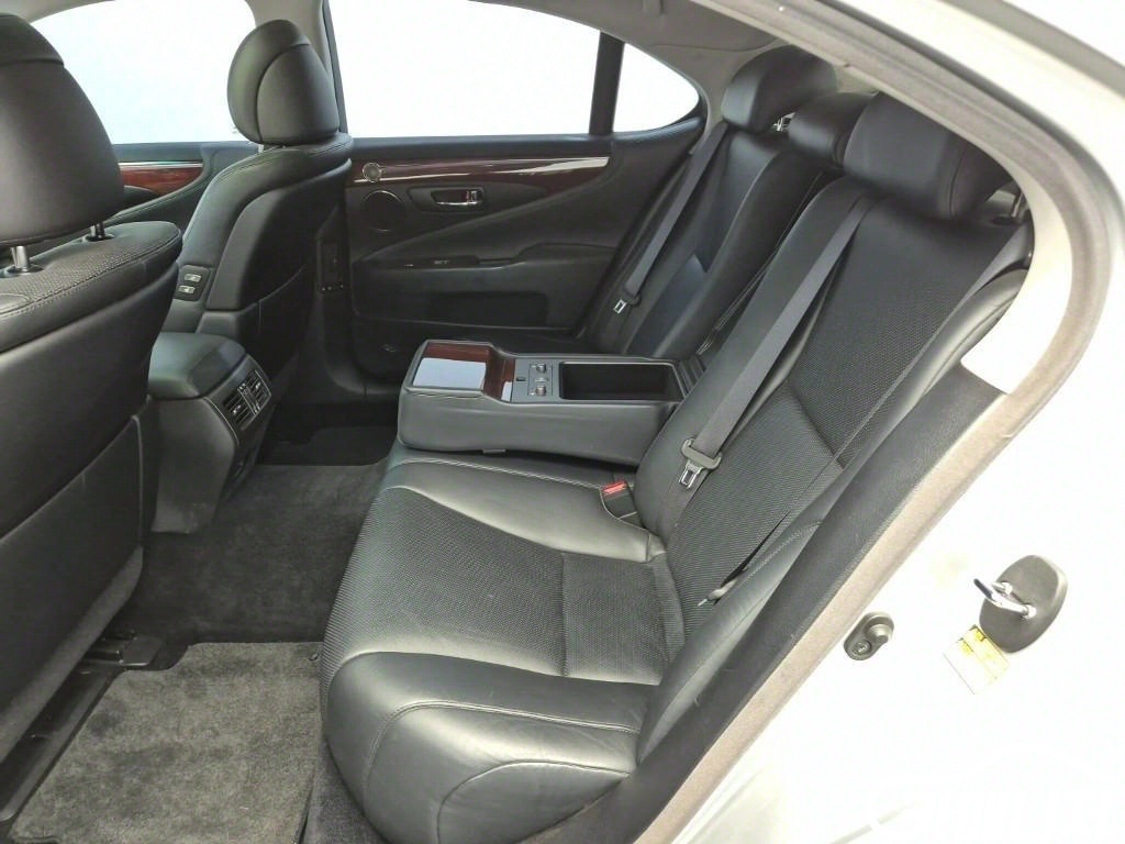 렉서스 LS460 STD 썸네일 12