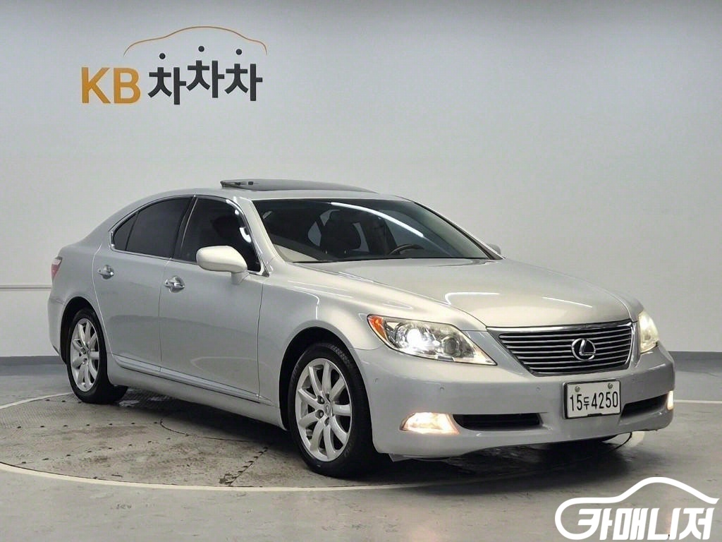 렉서스 LS460 STD 썸네일 4