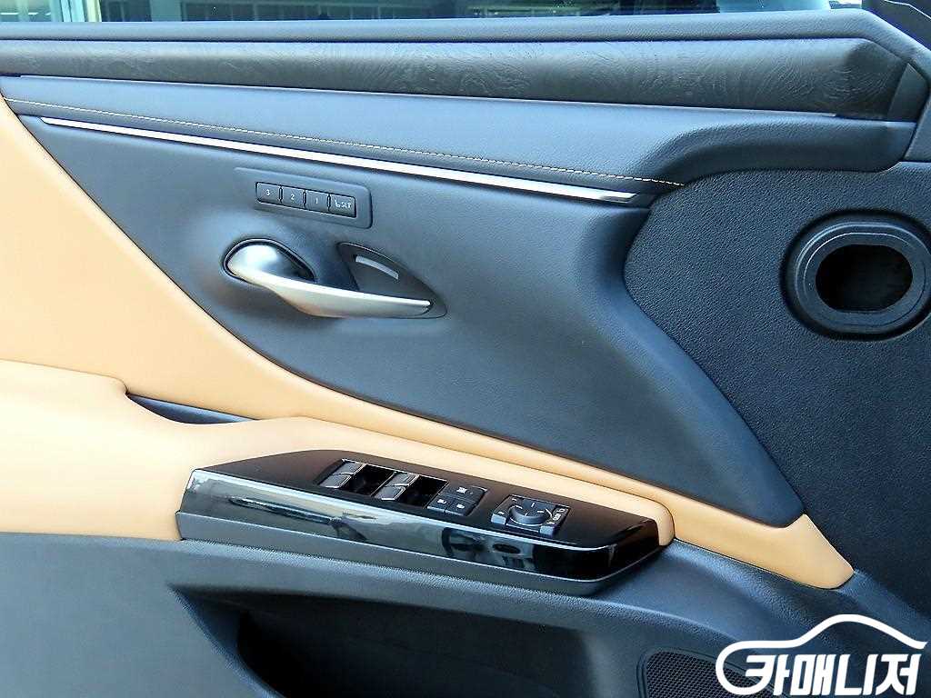 렉서스 ES300h 7세대 럭셔리 플러스 썸네일 11