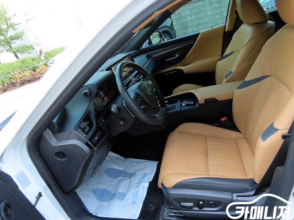 렉서스 ES300h 7세대 럭셔리 플러스 썸네일 5