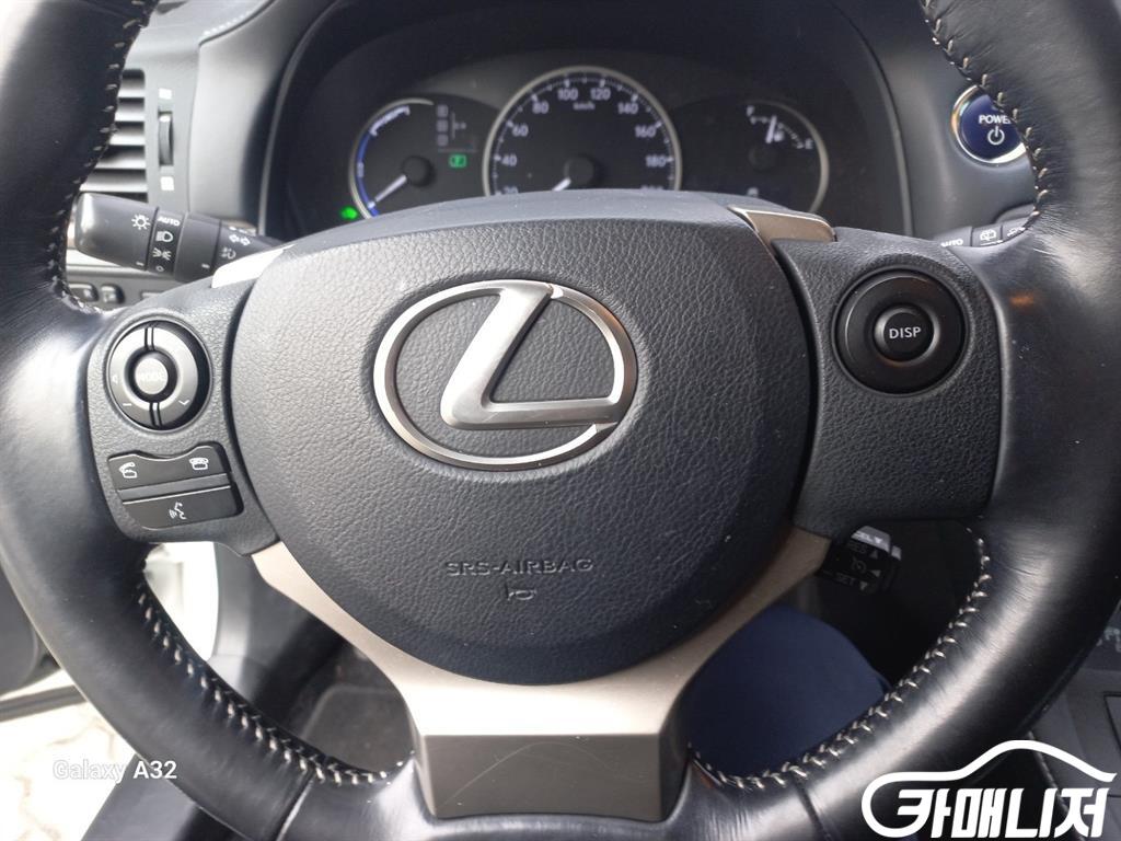 렉서스 뉴CT CT200H 썸네일 7
