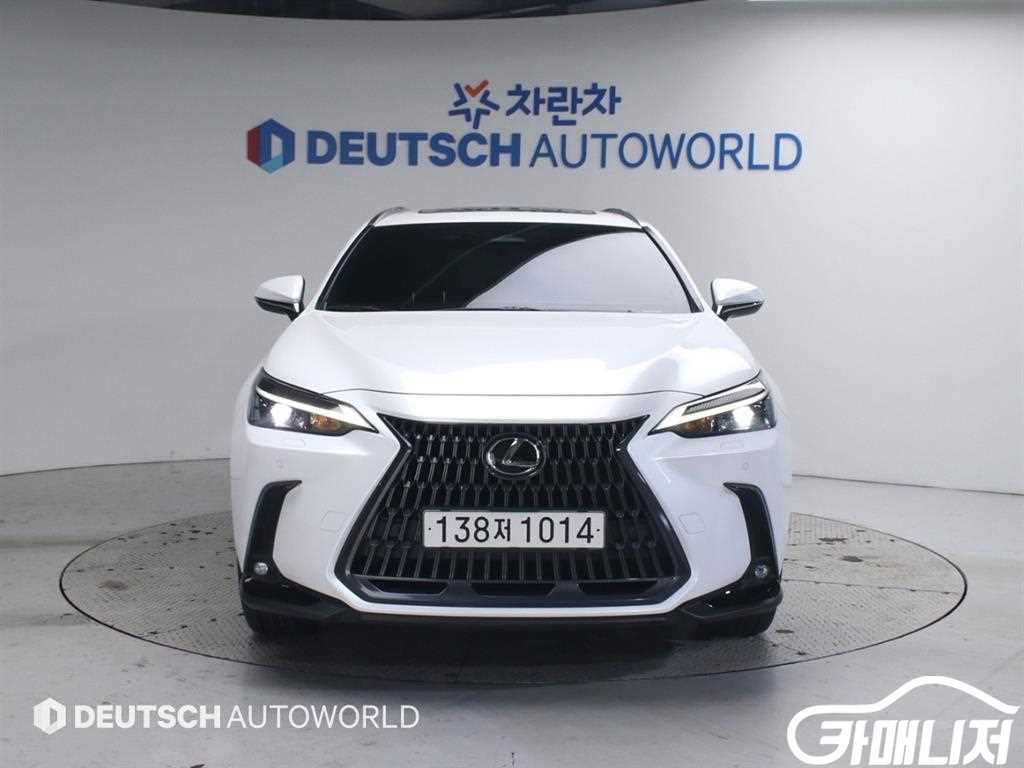 렉서스 NX 350h 프리미엄 썸네일 3