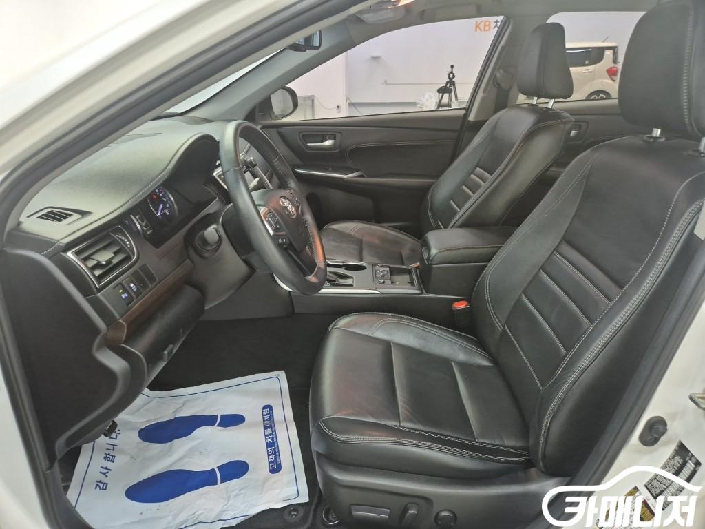 토요타 뉴캠리 2.5 XLE 썸네일 11