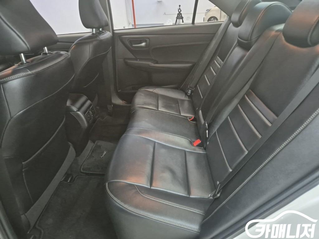 토요타 뉴캠리 2.5 XLE 썸네일 12