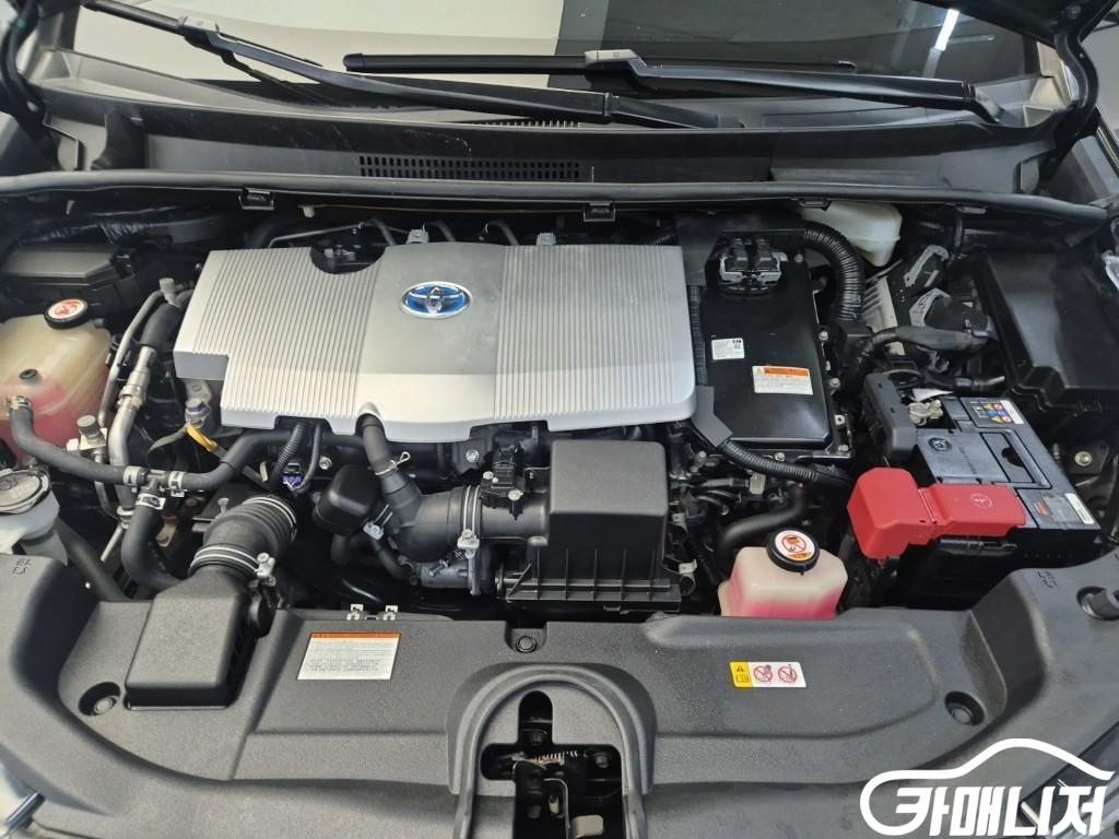 토요타 프리우스 4세대 1.8 E 썸네일 5