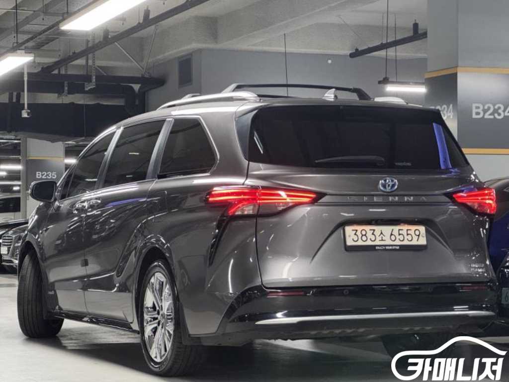 토요타 시에나 2.5 2WD 하이브리드 썸네일 2