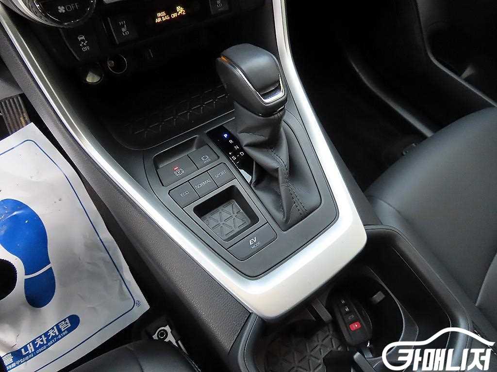 토요타 RAV4(5세대) 2.5 2WD 하이브리드 XLE 썸네일 10