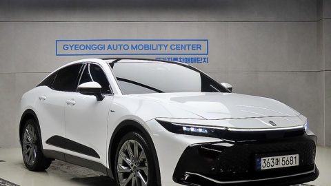 토요타 크라운 크로스오버 2.5 4WD 하이브리드