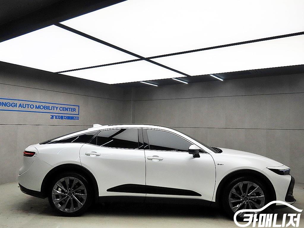 토요타 크라운 크로스오버 2.5 4WD 하이브리드 썸네일 2