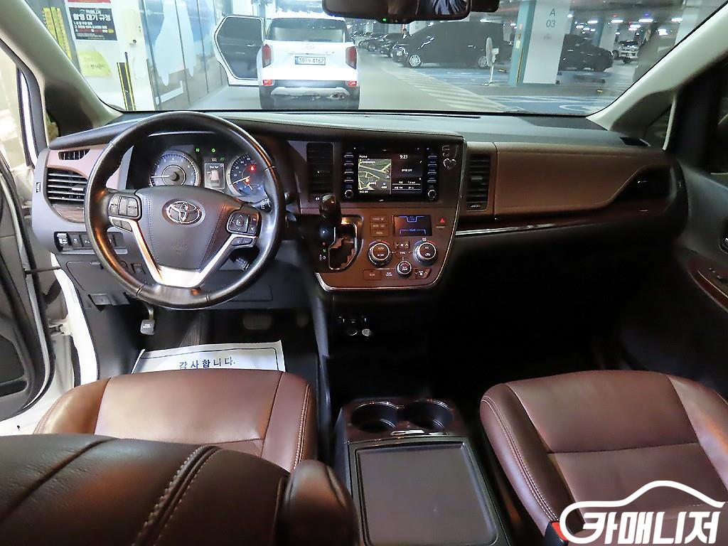 토요타 시에나 3.5 AWD 썸네일 10