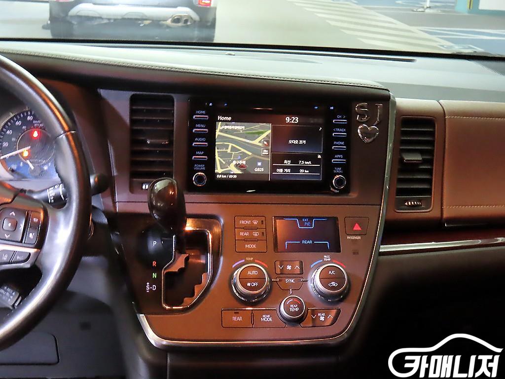 토요타 시에나 3.5 AWD 썸네일 11