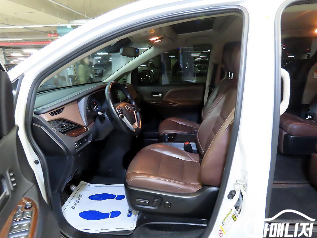 토요타 시에나 3.5 AWD 썸네일 6