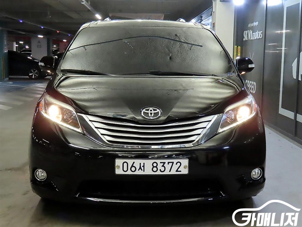 토요타 시에나 3.5 AWD 썸네일 2