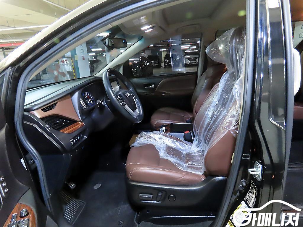 토요타 시에나 3.5 AWD 썸네일 6