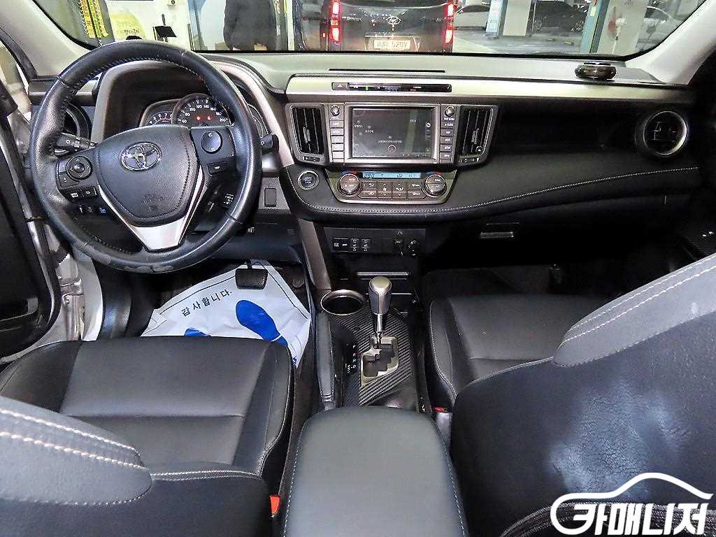 토요타 라브4 2.5 4WD 썸네일 10