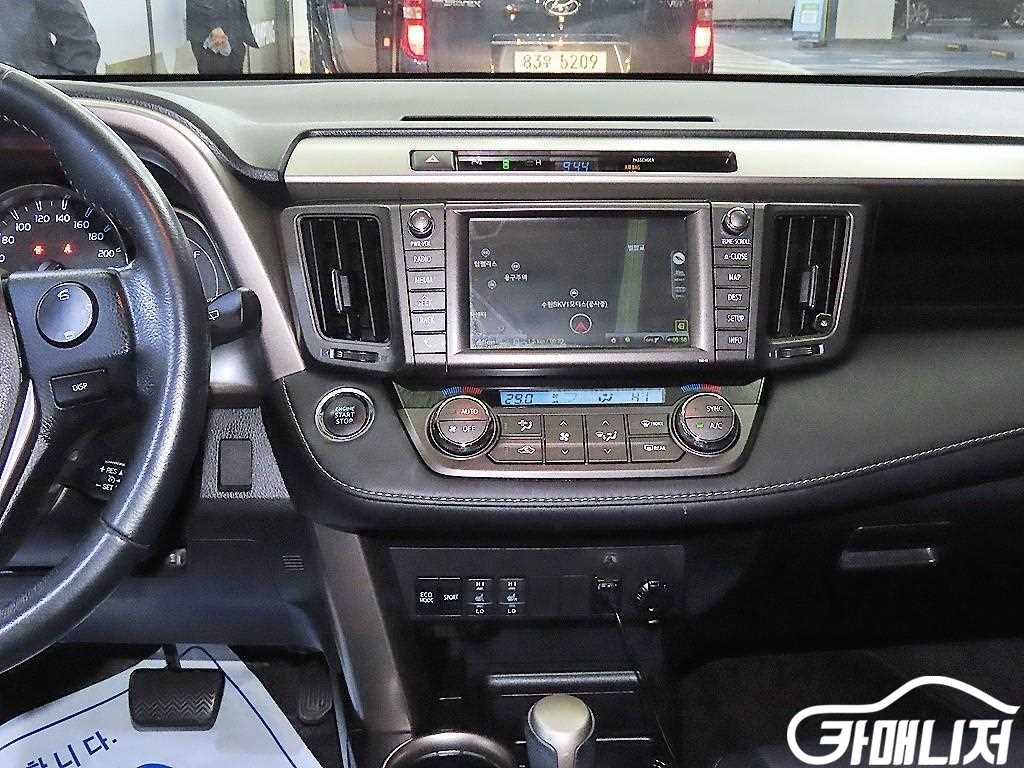 토요타 라브4 2.5 4WD 썸네일 11