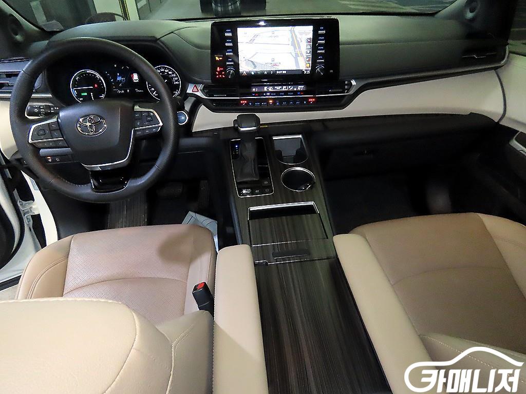 토요타 시에나 2.5 AWD 하이브리드 썸네일 10