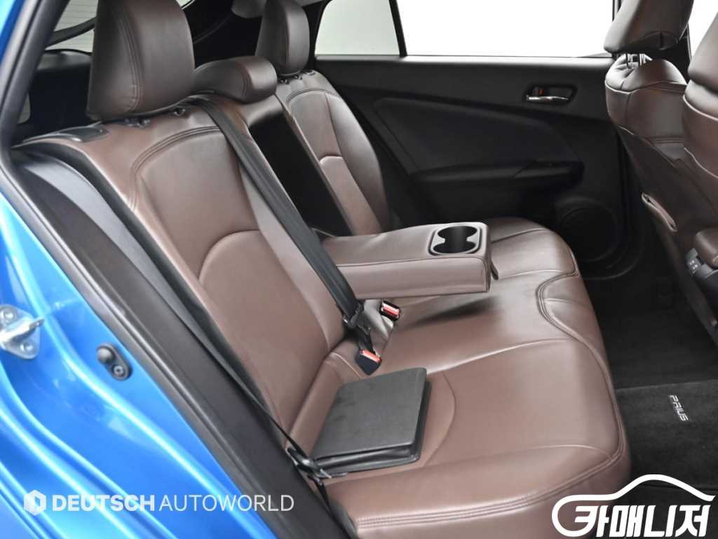 토요타 프리우스 4세대 1.8 썸네일 12