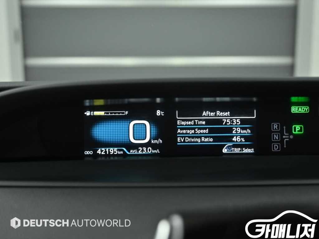 토요타 프리우스 4세대 1.8 썸네일 8