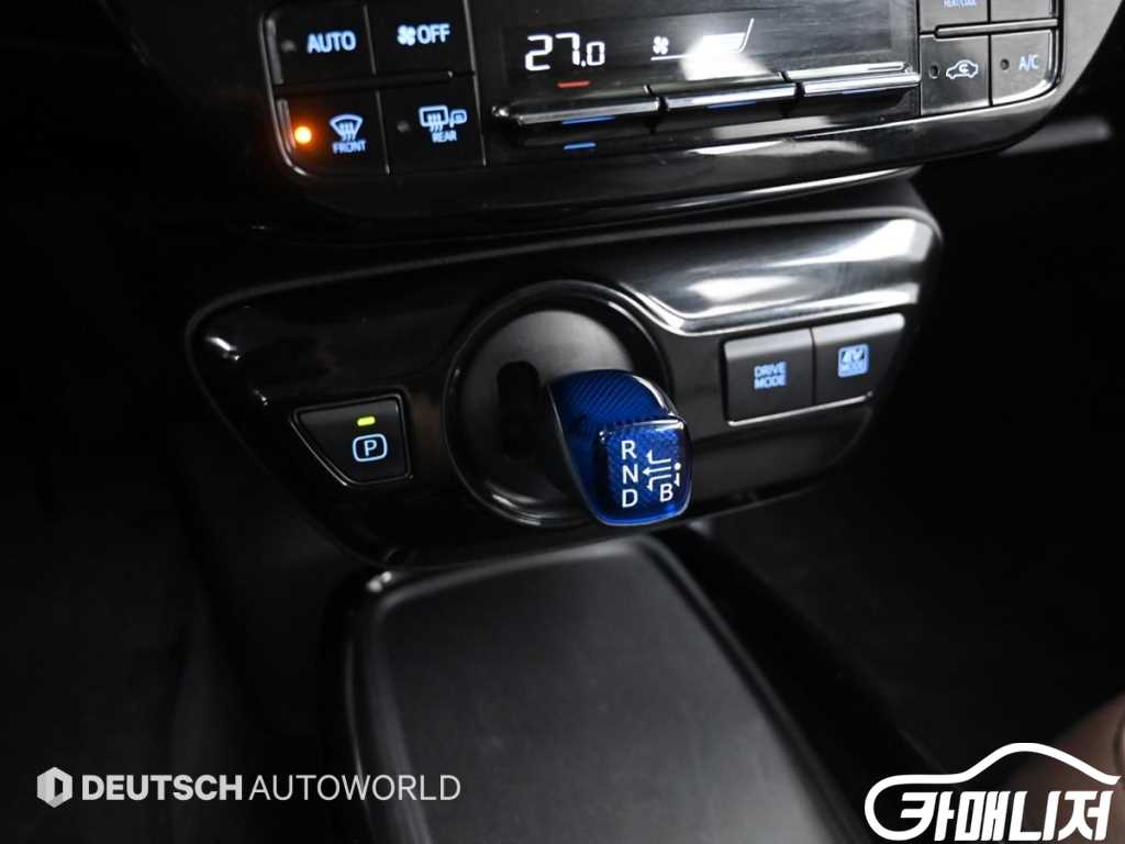 토요타 프리우스 4세대 1.8 썸네일 9