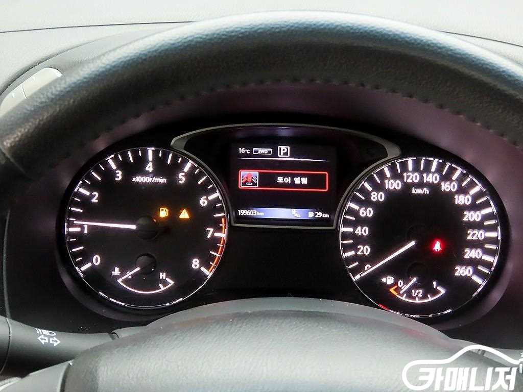 닛산 패스파인더4세대 3.5 4WD 썸네일 6