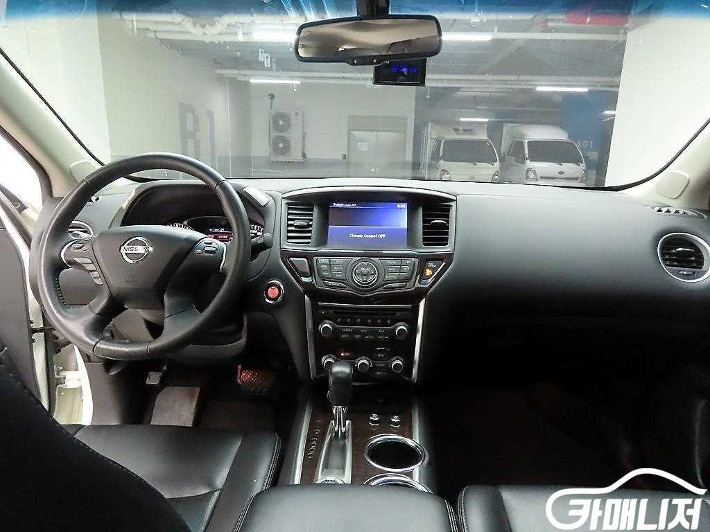 닛산 패스파인더4세대 3.5 4WD 썸네일 8