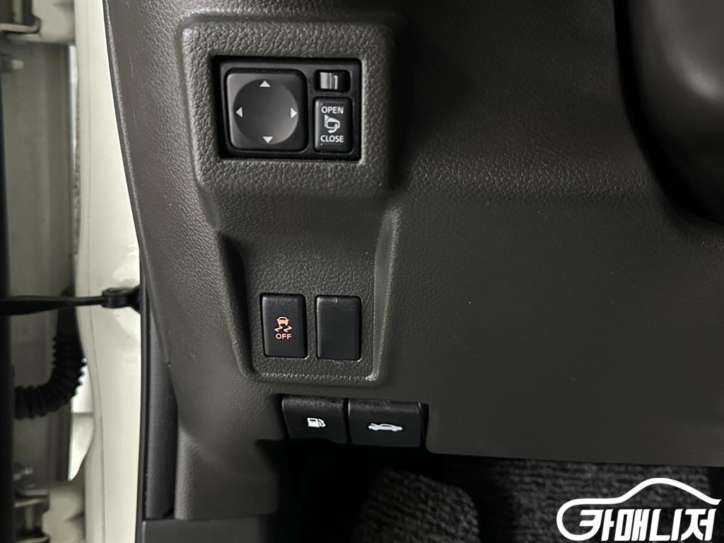 닛산 큐브 1.8 SL 썸네일 10