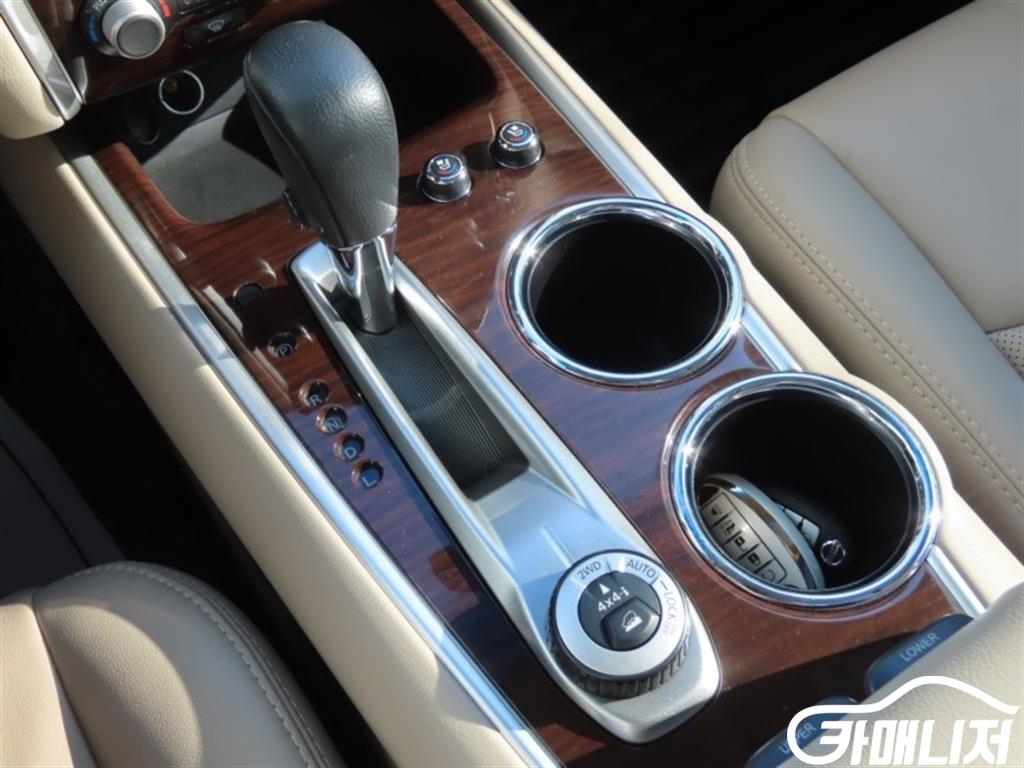 닛산 패스파인더4세대 3.5 4WD 썸네일 6