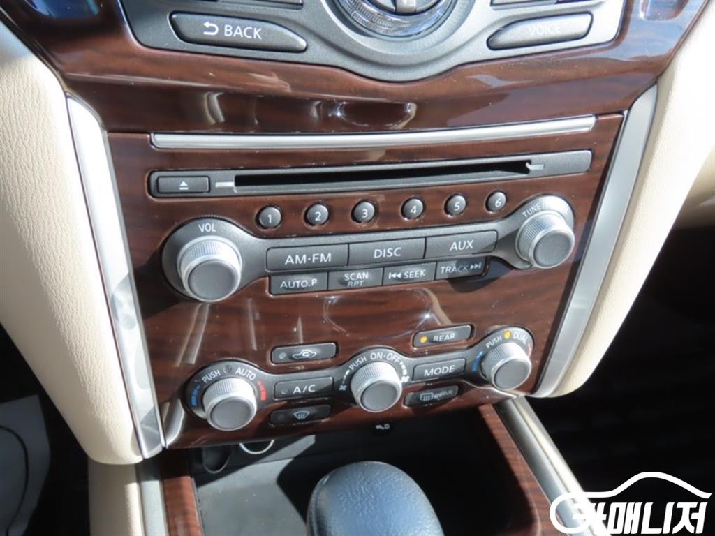 닛산 패스파인더4세대 3.5 4WD 썸네일 7