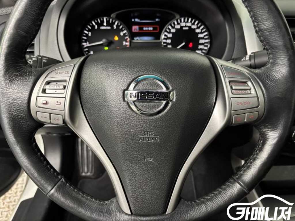 닛산 알티마 2.5 테크 썸네일 12