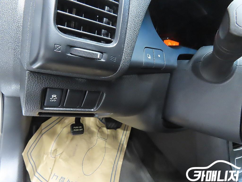 닛산 알티마 2.5 썸네일 12