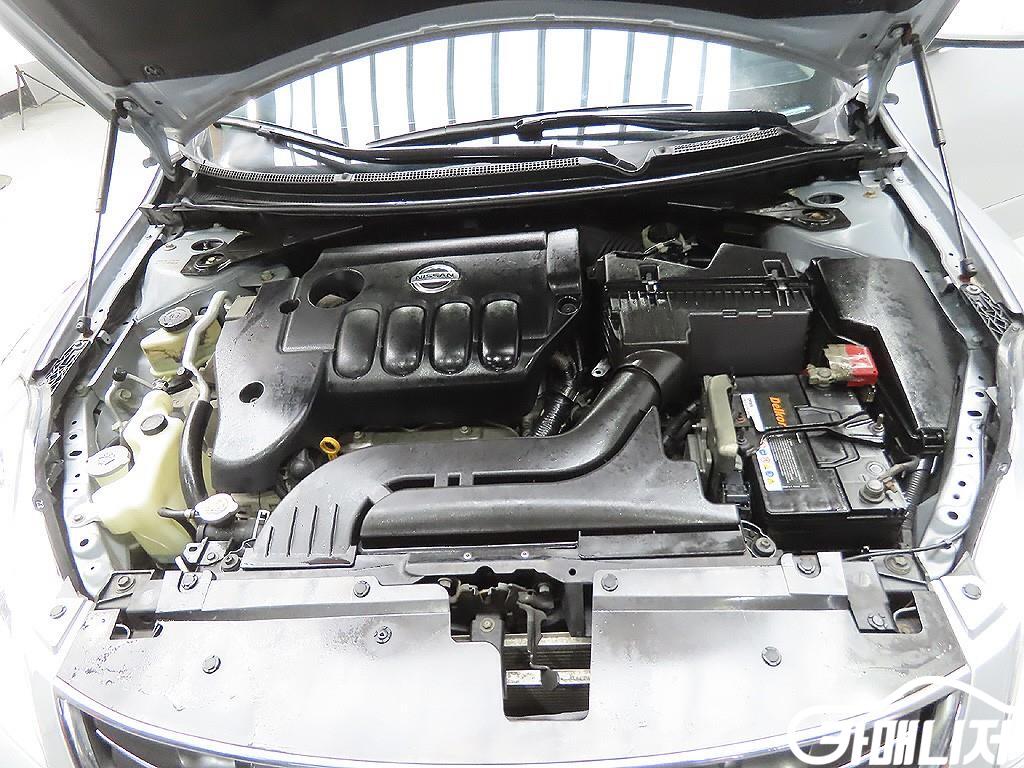 닛산 알티마 2.5 썸네일 7