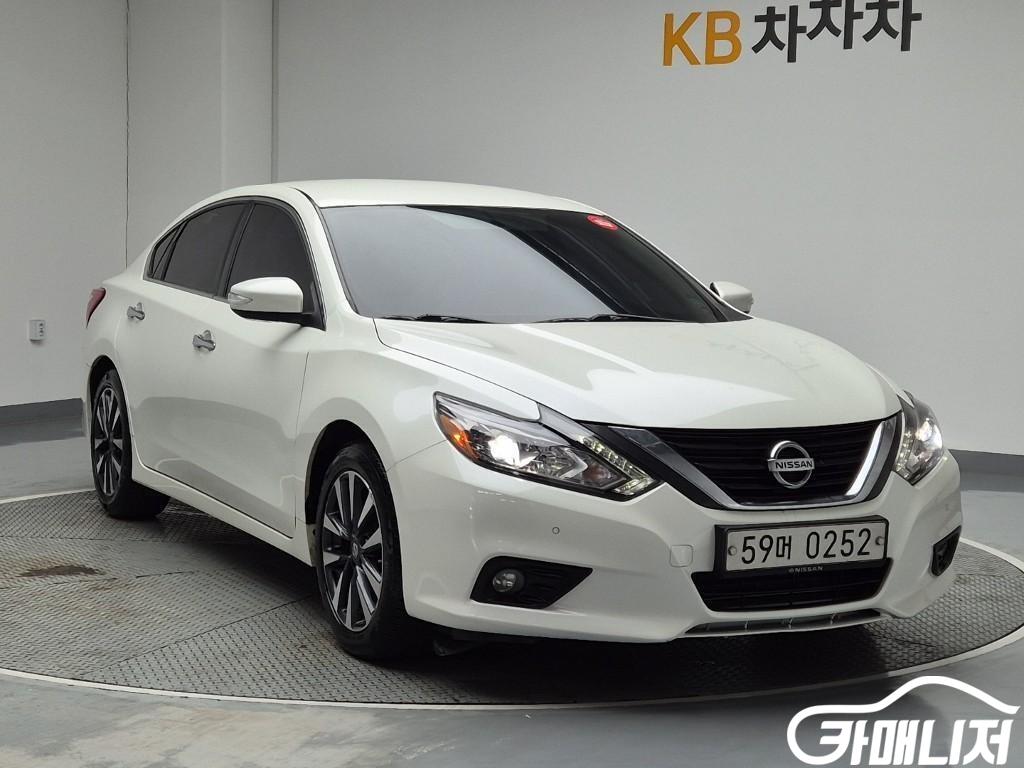 닛산 알티마 2.5 썸네일 4