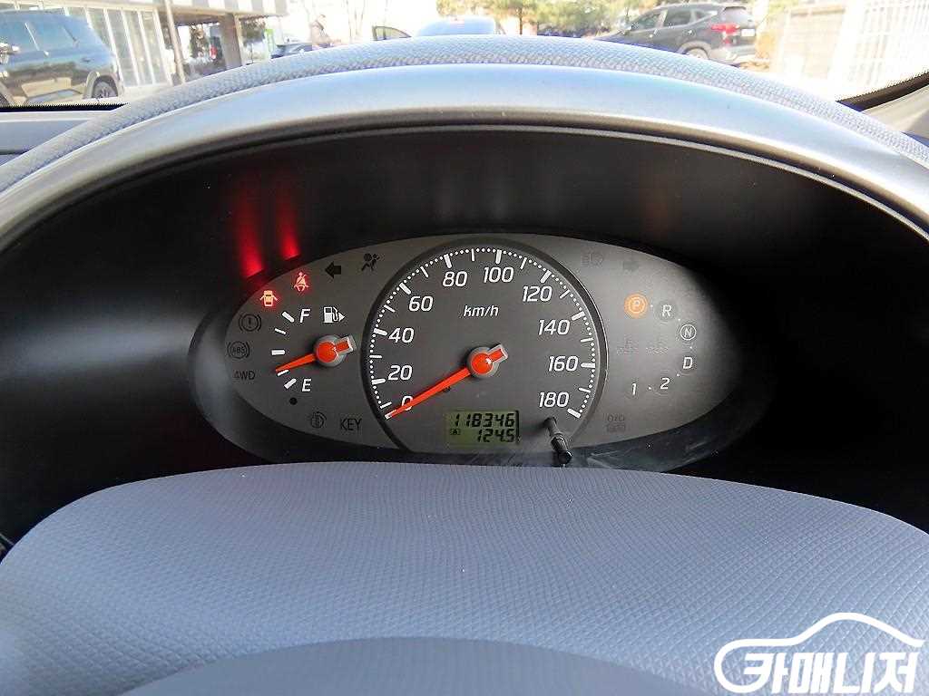 닛산 마치 1.2 썸네일 9