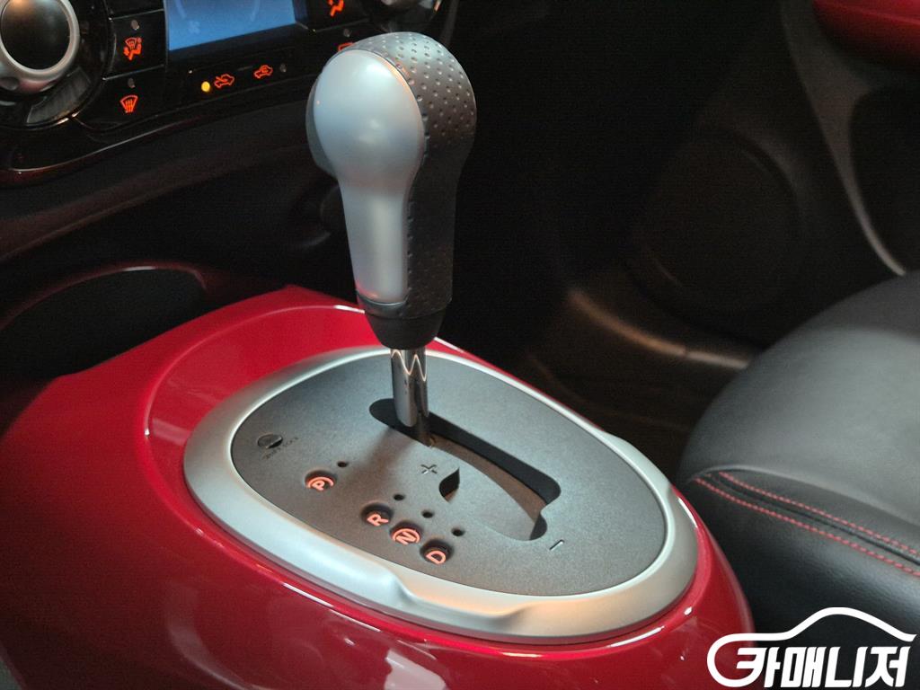 닛산 쥬크 1.6 SV 썸네일 11