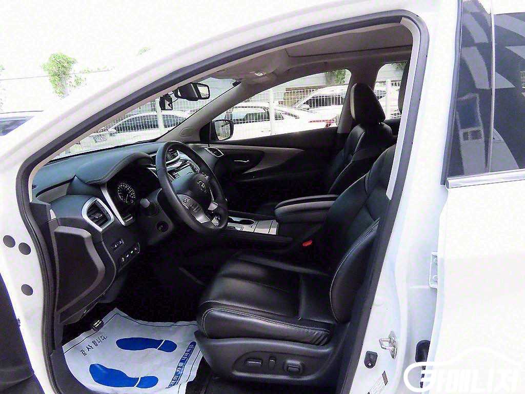 닛산 무라노 2.5 하이브리드 썸네일 5