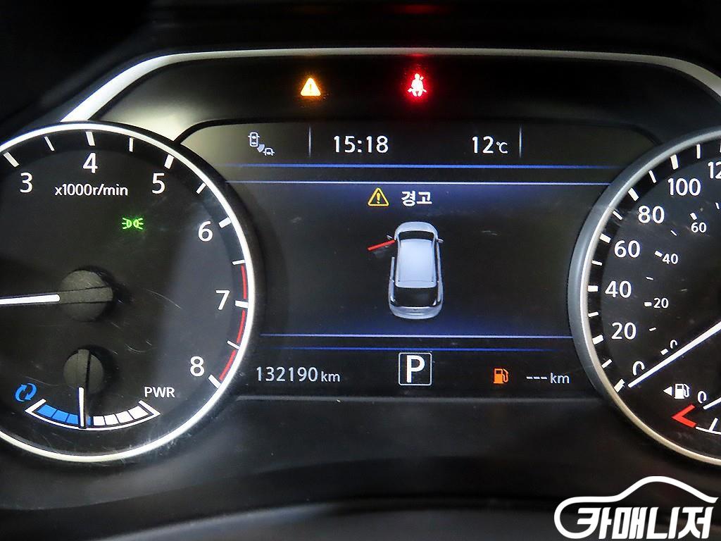 닛산 무라노 2.5 하이브리드 썸네일 9