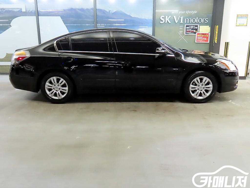 닛산 알티마 2.5 썸네일 3