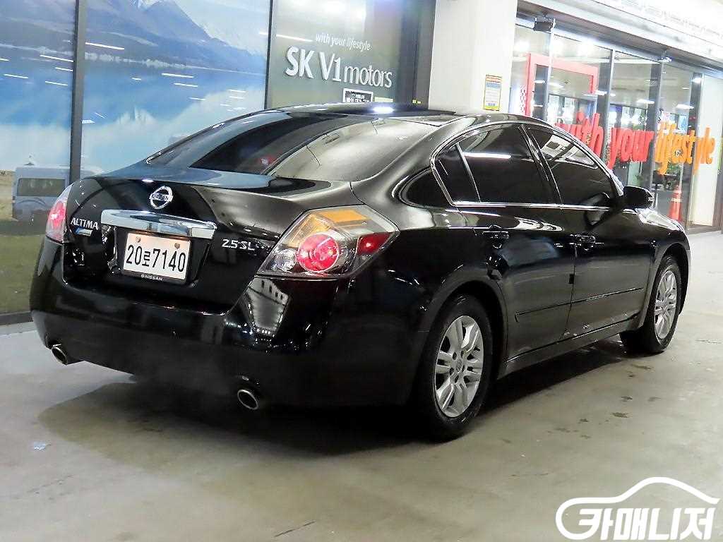 닛산 알티마 2.5 썸네일 4