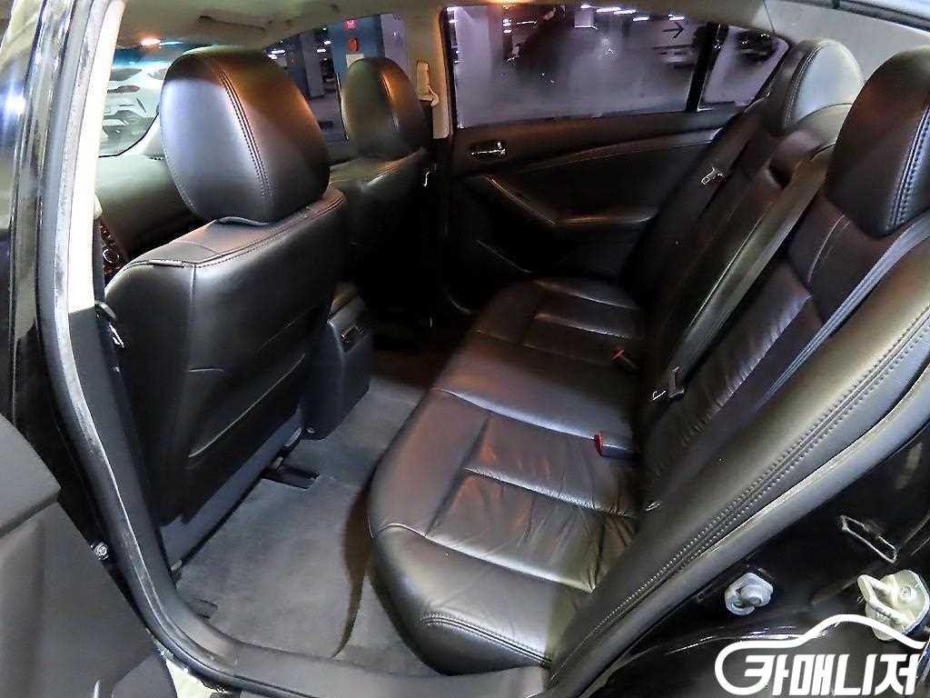 닛산 알티마 2.5 썸네일 7