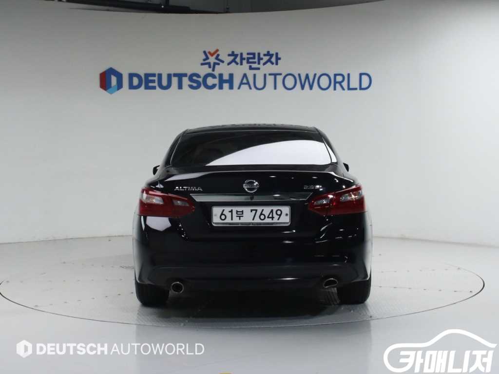 닛산 알티마 2.5 스마트 썸네일 4